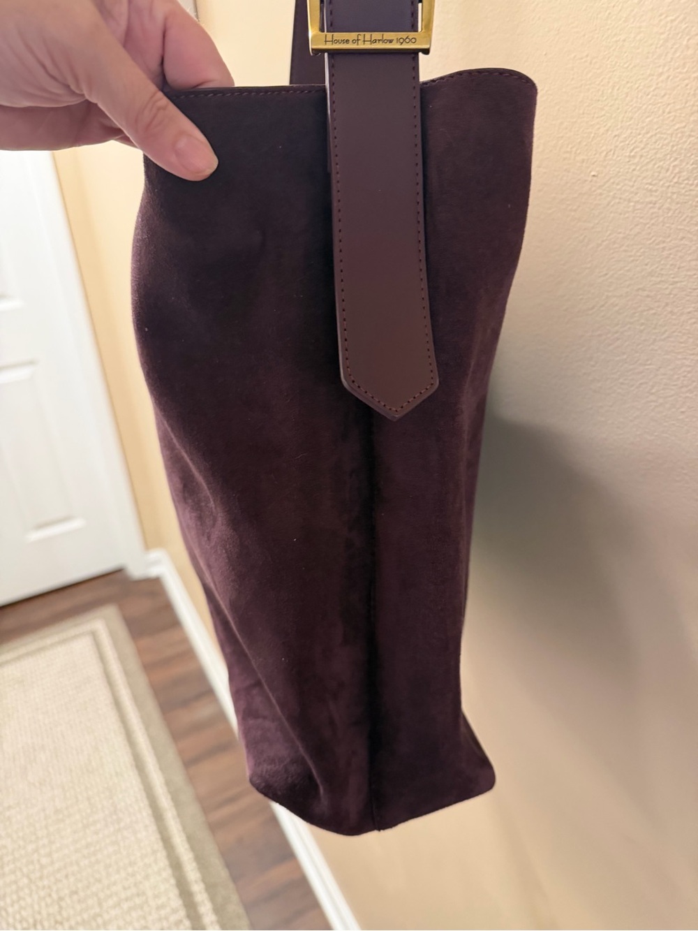 House of Harlow Suede Shoulder Bag in Deep Plum and matching cardholder wallet - Picture 5 of 14
